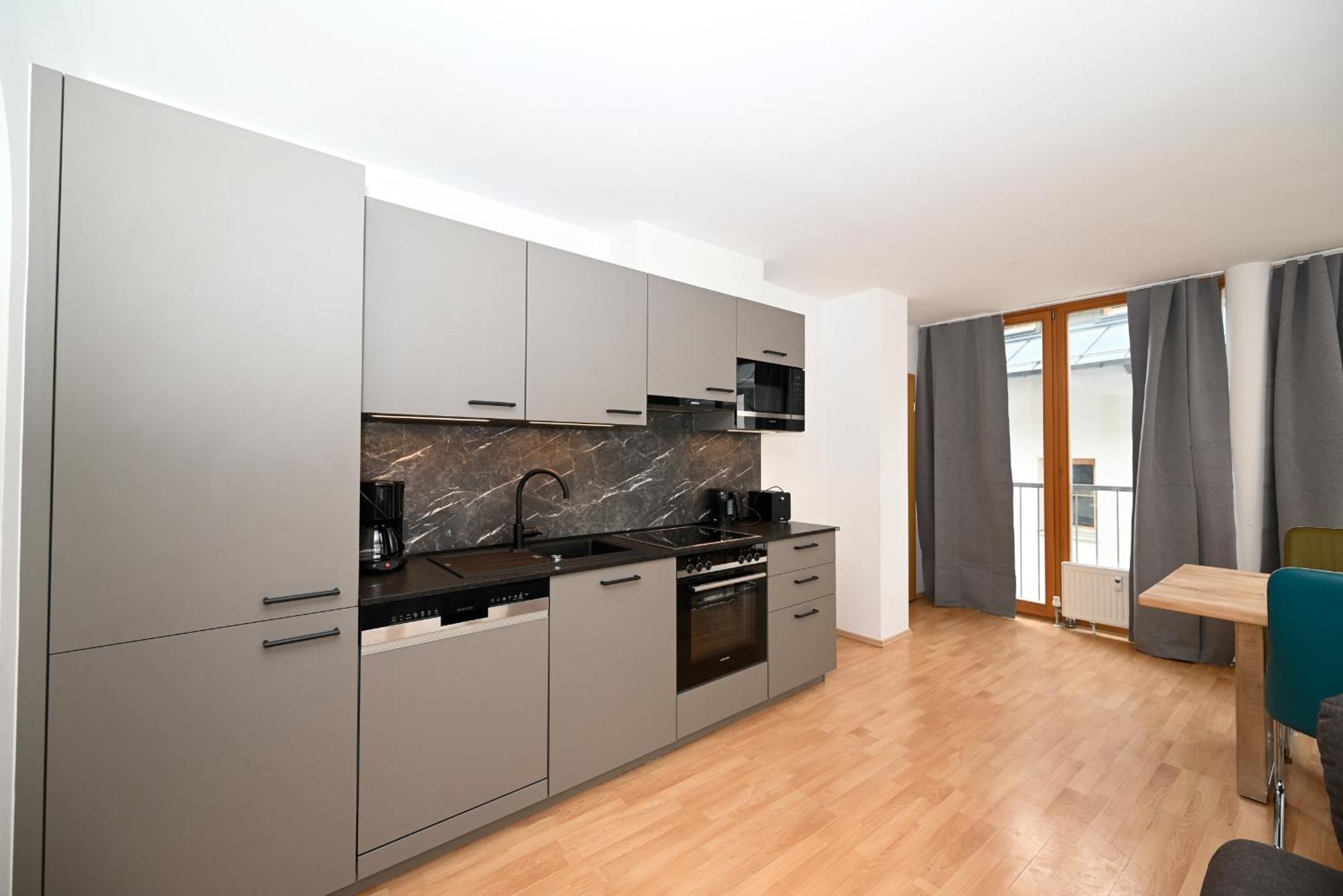 Appartementhaus Zell City By All In One Apartments ツェル アム ゼー エクステリア 写真